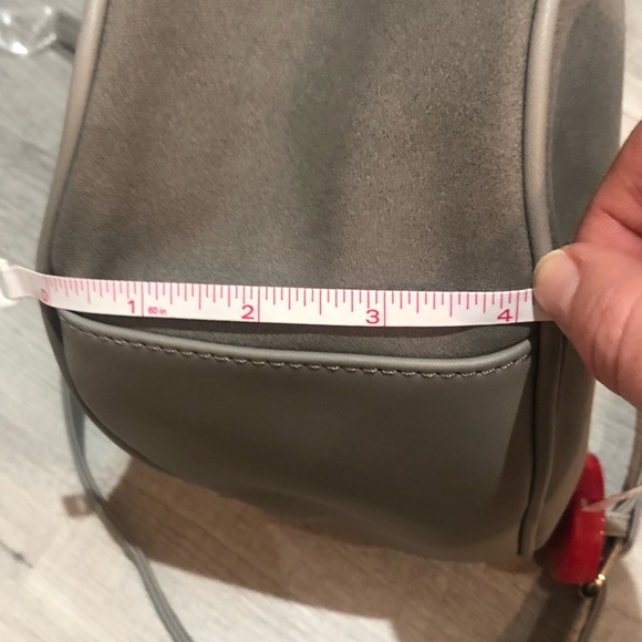 NWT Guess Crossbody Bag Grey - Picture 5 of 16